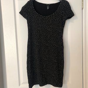 H&M | Basic Polka Dotted T-Shirt Dress